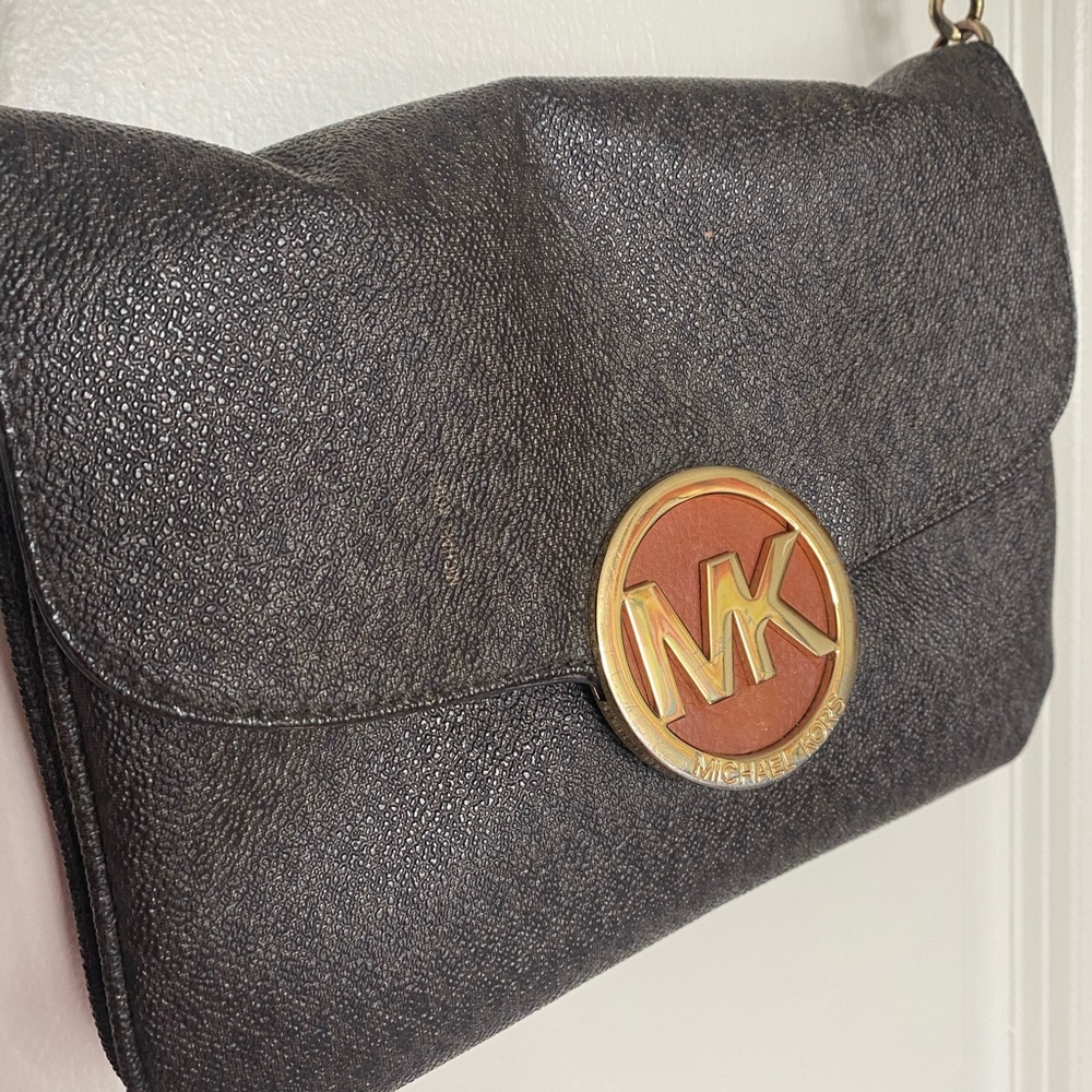 Brown Michael Kors crossbody bag
